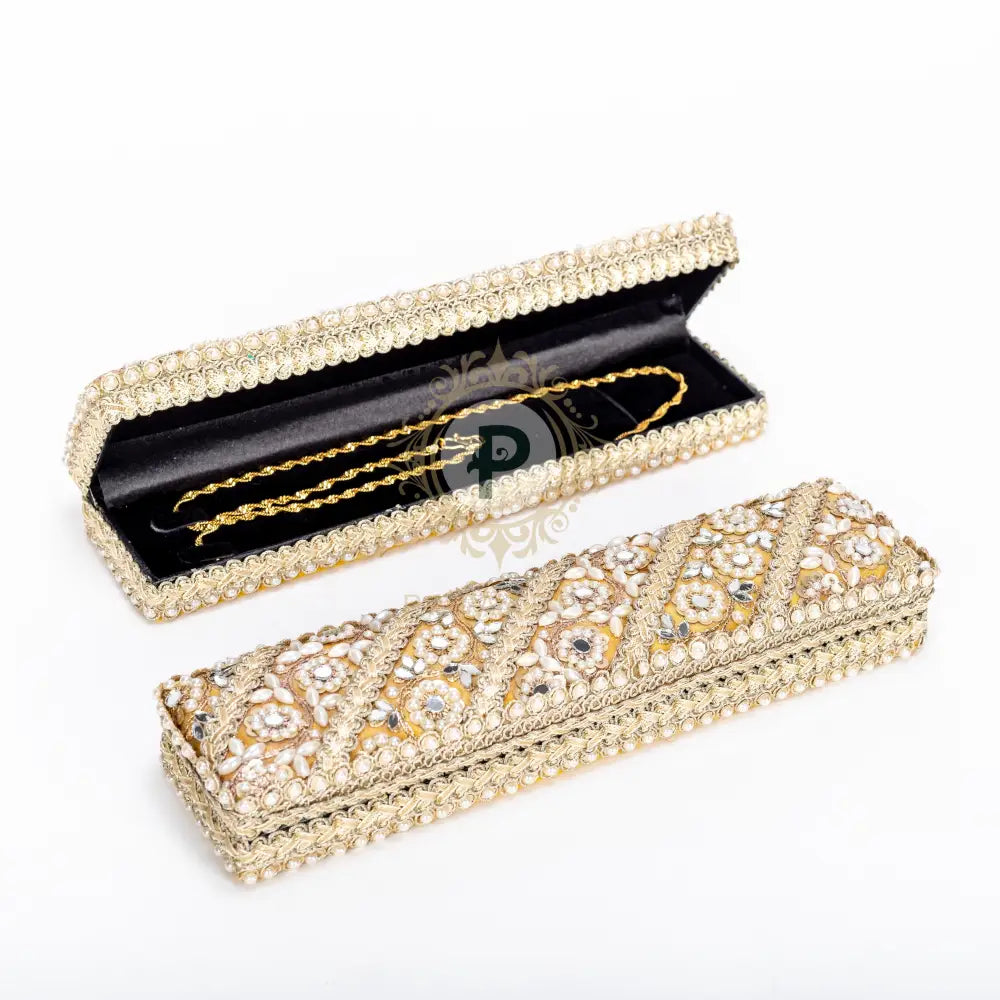 Zehra Chain Box